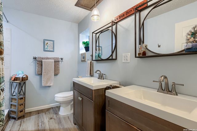3808 OVERLOOK DR, Schertz, TX 78108