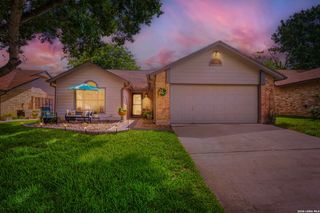 3808 OVERLOOK DR, Schertz, TX 78108