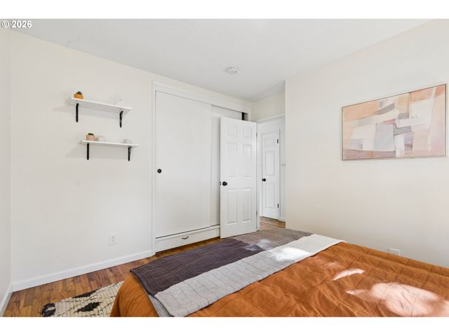 11945 Sw 95TH Ave, Portland, OR 97223