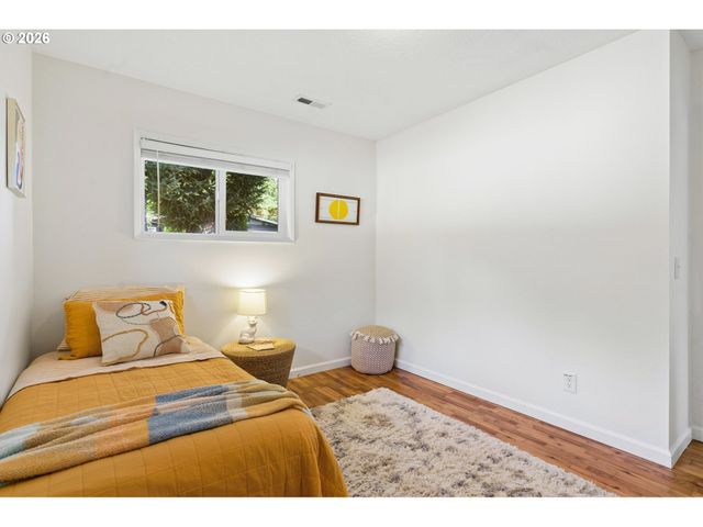 11945 Sw 95TH Ave, Portland, OR 97223