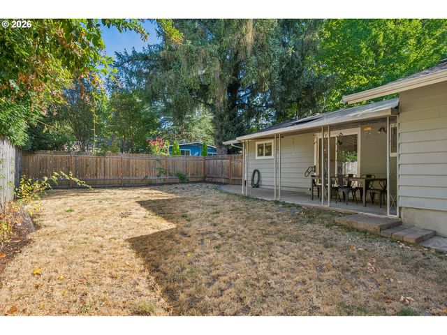 11945 Sw 95TH Ave, Portland, OR 97223