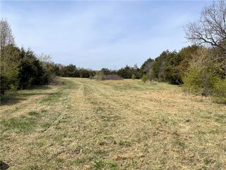 10051 NW Campbell Road, Fayetteville, AR 72701