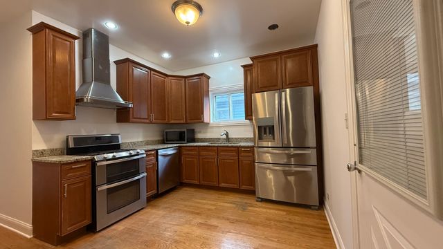 2216 N CENTRAL Avenue 1, Chicago, IL 60639
