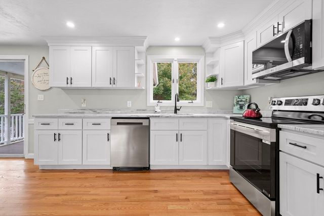 16 Ward Lane, Westborough, MA 01581