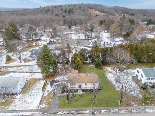 16 Ward Lane, Westborough, MA 01581