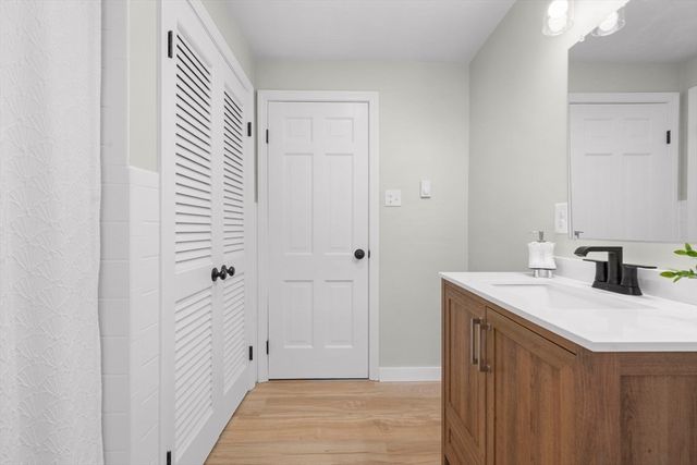 16 Ward Lane, Westborough, MA 01581