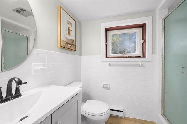 16 Ward Lane, Westborough, MA 01581