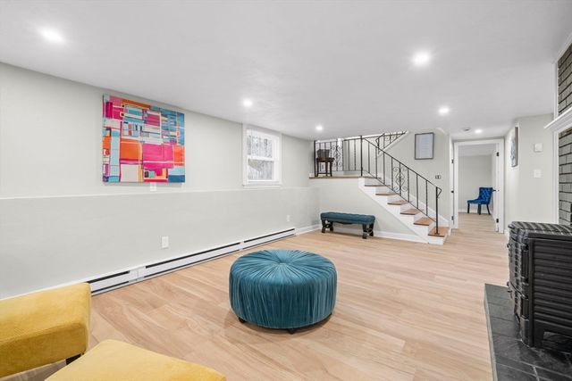 16 Ward Lane, Westborough, MA 01581