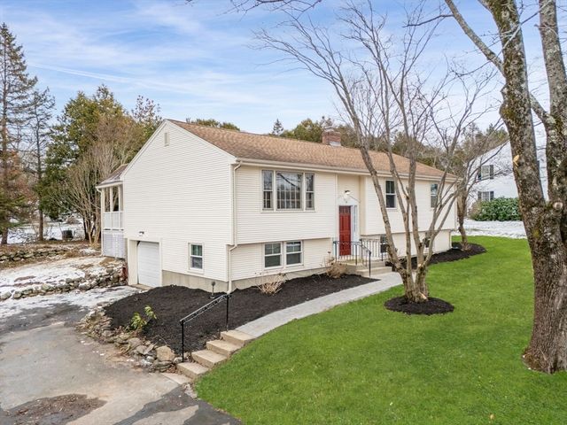 16 Ward Lane, Westborough, MA 01581