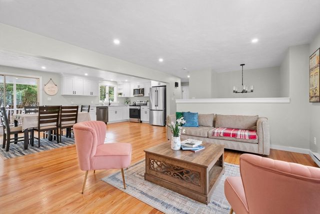 16 Ward Lane, Westborough, MA 01581