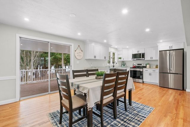 16 Ward Lane, Westborough, MA 01581