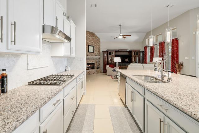 308 Bluehaw DR, Georgetown, TX 78628