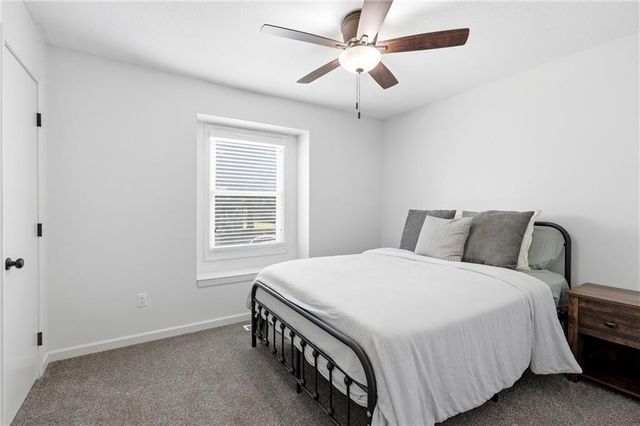 1100 NE Deerbrook Terrace, Lee's Summit, MO 64086