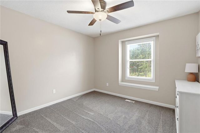 1100 NE Deerbrook Terrace, Lee's Summit, MO 64086