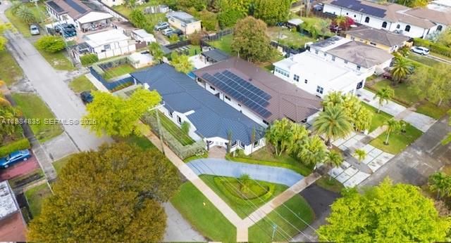 588 Mokena Dr, Miami Springs, FL 33166