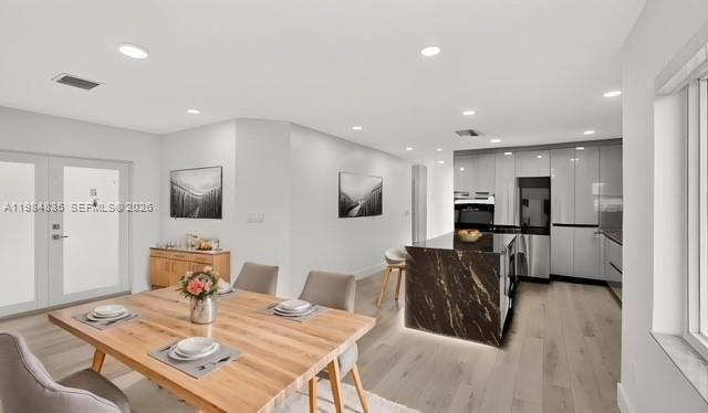 588 Mokena Dr, Miami Springs, FL 33166