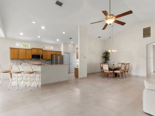 8135 INDIGO RIDGE TERRACE, Bradenton, FL 34201