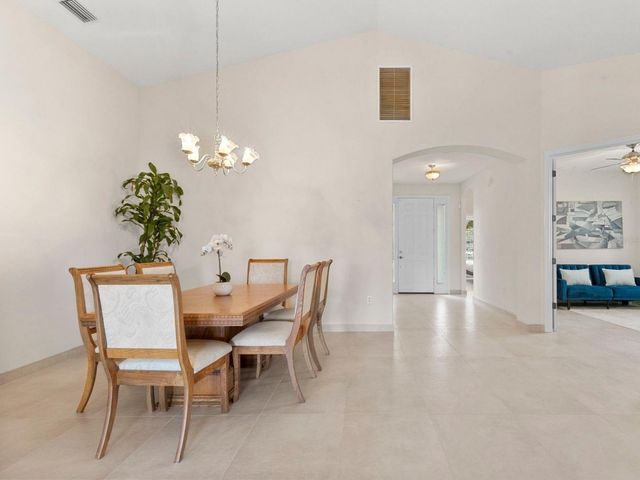 8135 INDIGO RIDGE TERRACE, Bradenton, FL 34201