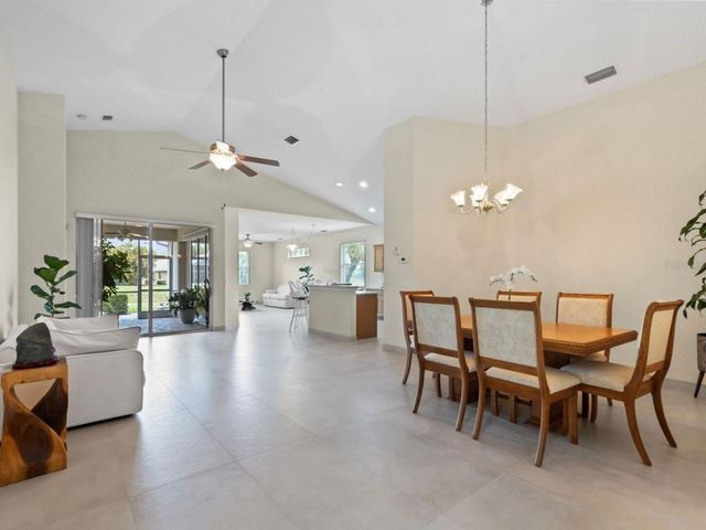 8135 INDIGO RIDGE TERRACE, Bradenton, FL 34201