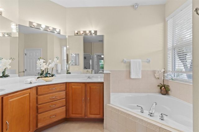 8135 INDIGO RIDGE TERRACE, Bradenton, FL 34201