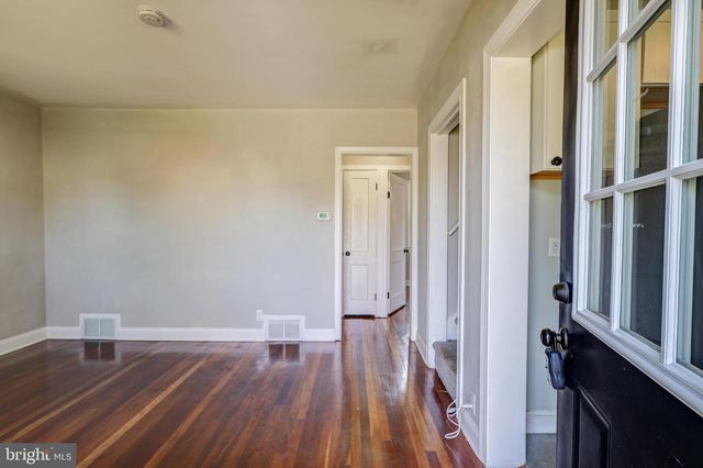 909 BEECHWOOD DR, Hagerstown, MD 21742