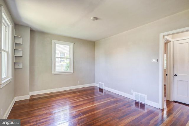 909 BEECHWOOD DR, Hagerstown, MD 21742