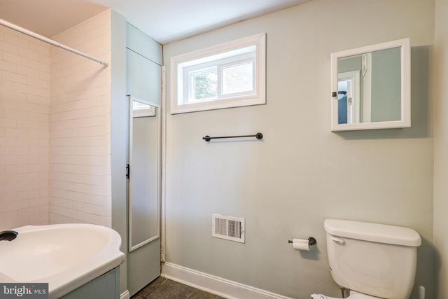 909 BEECHWOOD DR, Hagerstown, MD 21742