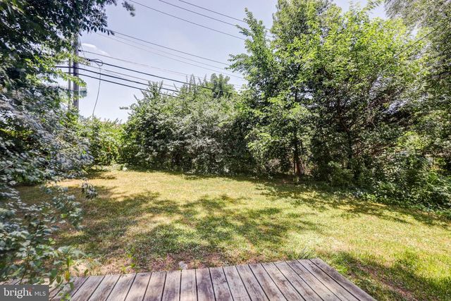909 BEECHWOOD DR, Hagerstown, MD 21742