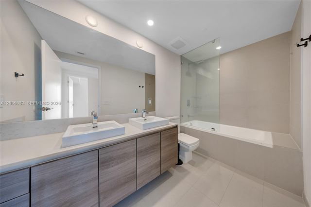 1080 Brickell Avenue 1803, Miami, FL 33131
