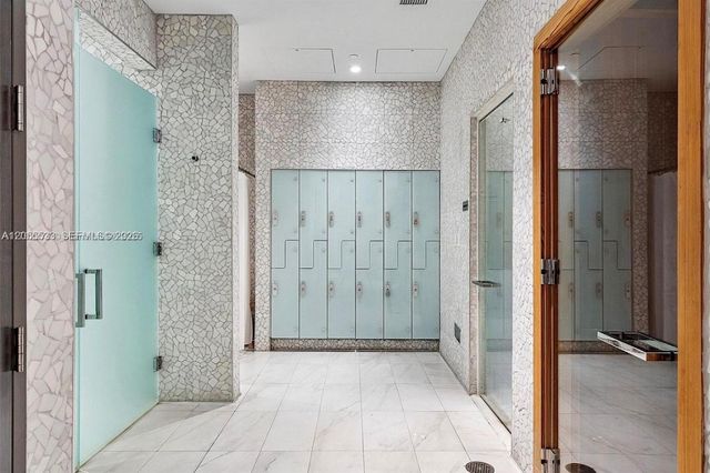 1080 Brickell Avenue 1803, Miami, FL 33131