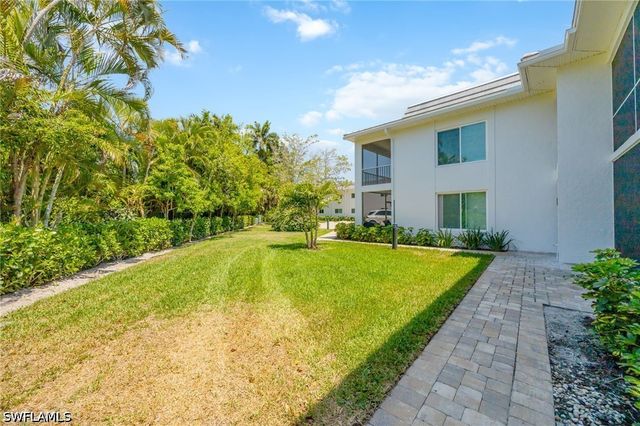 4180 Crayton RD E4, Naples, FL 34103