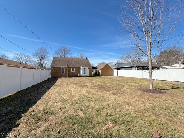 913 Oak Street NW, New Philadelphia, OH 44663