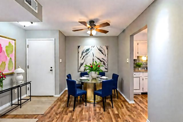 7509 175th Street 233, Tinley Park, IL 60477