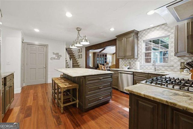 806 Marbrook Drive, Lawrenceville, GA 30044