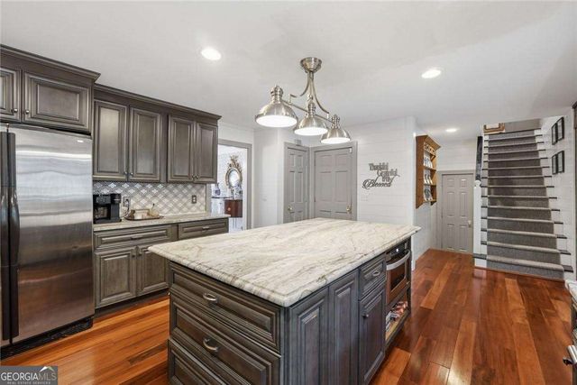 806 Marbrook Drive, Lawrenceville, GA 30044