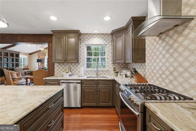 806 Marbrook Drive, Lawrenceville, GA 30044