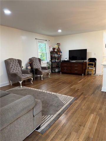 2484 Ortega Way, Atlanta, GA 30341