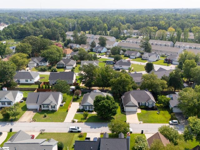 12 Fitzpatrick Court, Fountain Inn, SC 29644