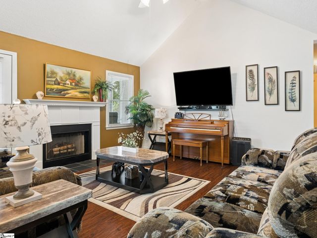 12 Fitzpatrick Court, Fountain Inn, SC 29644