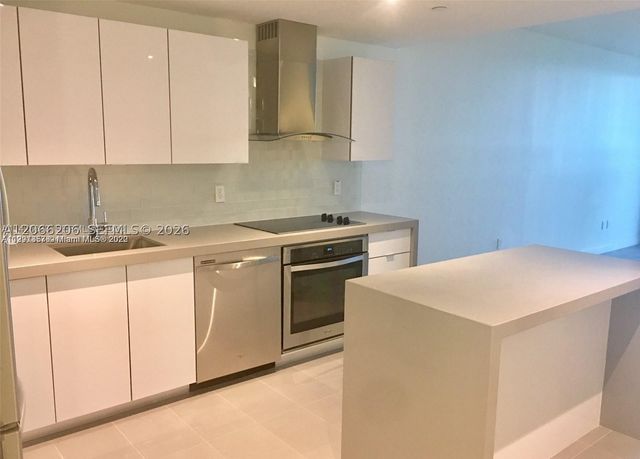 1600 NE 1st Ave 1512, Miami, FL 33132