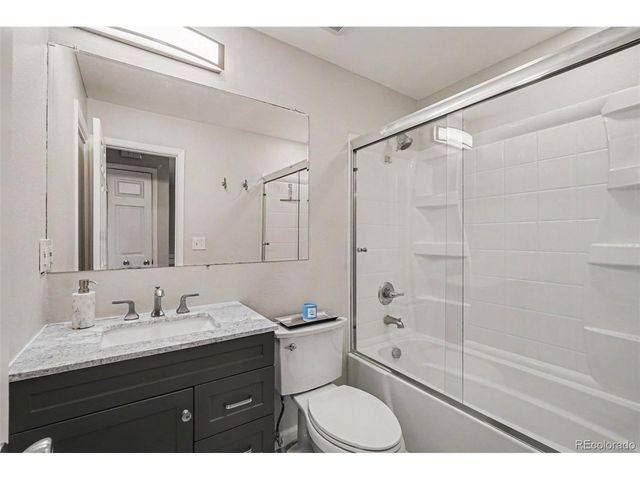 7163 Swadley Ct, Arvada, CO 80004