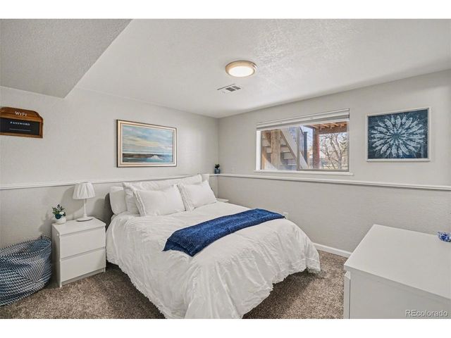 7163 Swadley Ct, Arvada, CO 80004