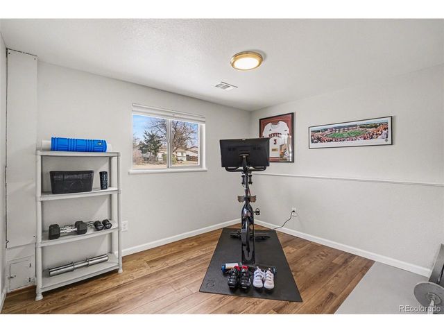 7163 Swadley Ct, Arvada, CO 80004