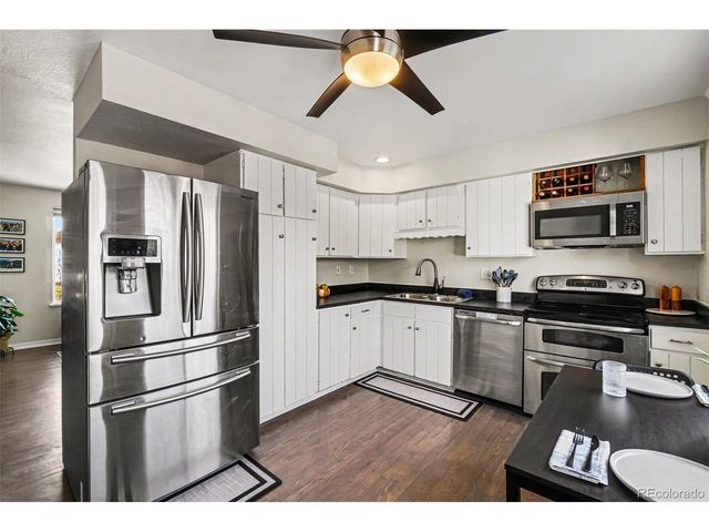 7163 Swadley Ct, Arvada, CO 80004