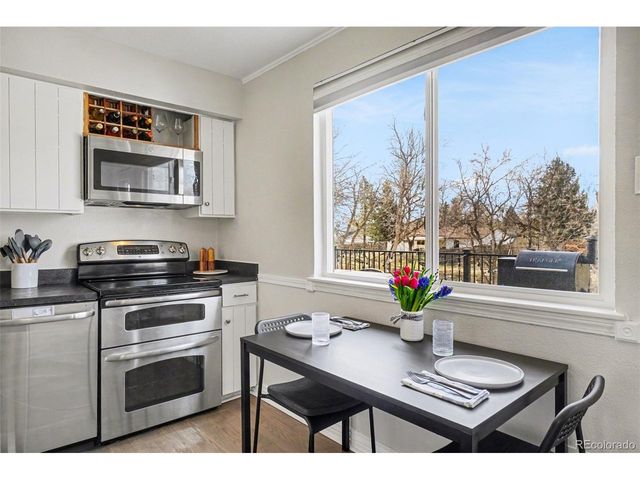 7163 Swadley Ct, Arvada, CO 80004