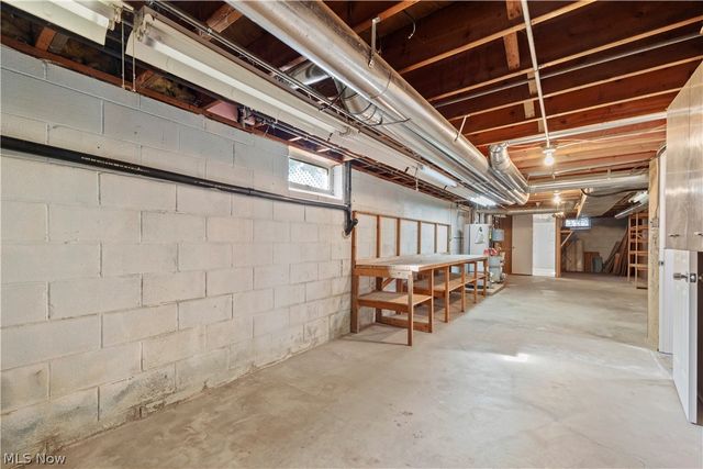 44675 Middle Ridge Road, Amherst, OH 44001