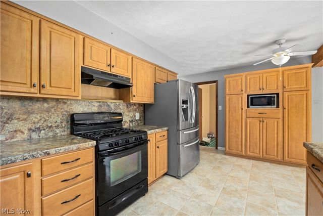 44675 Middle Ridge Road, Amherst, OH 44001