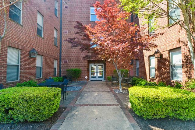 600 S Main St Apt 303, Memphis, TN 38103