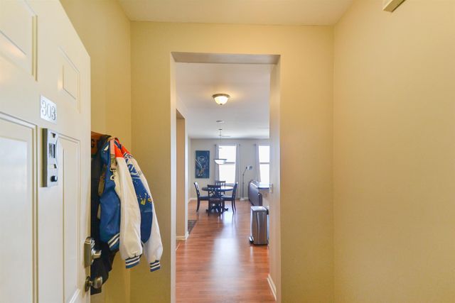 600 S Main St Apt 303, Memphis, TN 38103