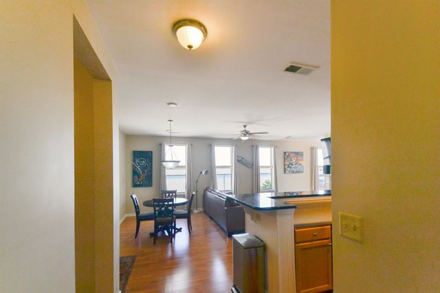 600 S Main St Apt 303, Memphis, TN 38103